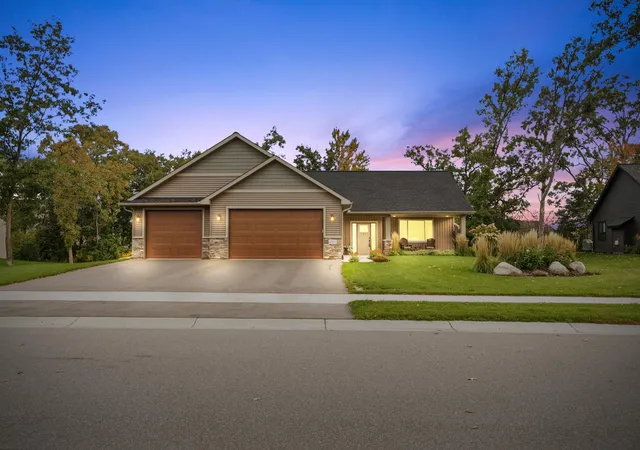 Photo 1 of Single family home for sale at 4704 381st Trail, North Branch, MN 55056 | MLS# 7152363 | Listing updated on 2026-10-03