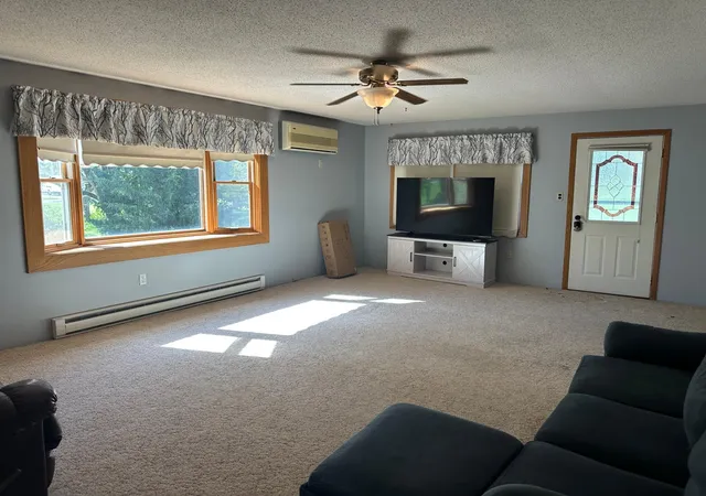 Photo 4 of Single family home for sale at 408 3rd Avenue NW, La Moure, ND 58458 | MLS# 7152371 | Listing updated on 2026-10-05