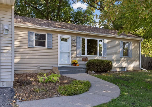 Photo 4 of Single family home for sale at 1020 Orkla Dr, Minneapolis, MN 55427 | MLS# 7152373 | Listing updated on 2026-10-08