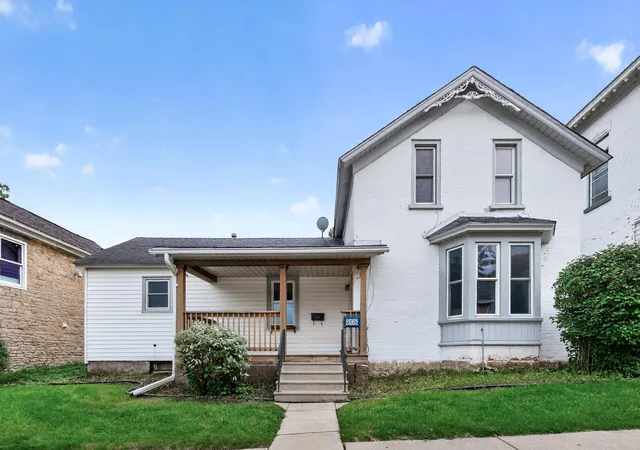 Photo 1 of Single family home for sale at 308 4th Street E, Hastings, MN 55033 | MLS# 7152388 | Listing updated on 2026-10-05