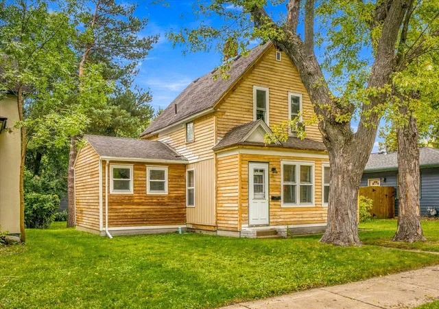 Photo 1 of Single family home for sale at 637 3rd Avenue Sw, Cambridge, MN 55008 | MLS# 7152429 | Listing updated on 2026-10-03