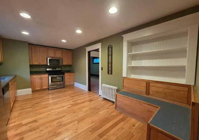 Photo 3 of Single family home for sale at 1471 Iglehart Ave, Saint Paul, MN 55104 | MLS# 7152433 | Listing updated on 2026-10-01