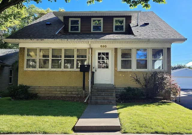 Photo 1 of Single family home for sale at 690 Ohio St, Saint Paul, MN 55107 | MLS# 7152435 | Listing updated on 2026-10-05