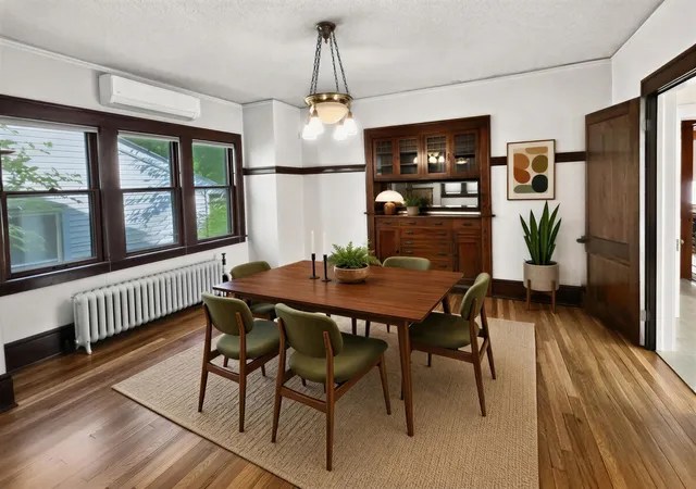 Photo 3 of Single family home for sale at 690 Ohio St, Saint Paul, MN 55107 | MLS# 7152435 | Listing updated on 2026-10-05