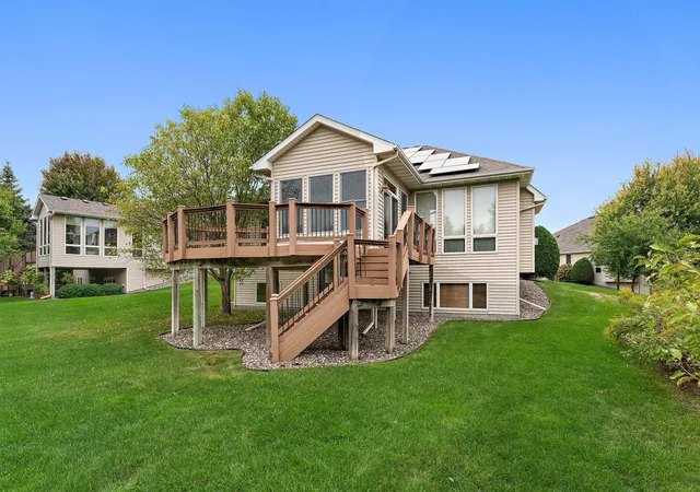 Photo 3 of Single family home for sale at 10547 Hawthorn Ct, Saint Paul, MN 55129 | MLS# 7152439 | Listing updated on 2026-10-30