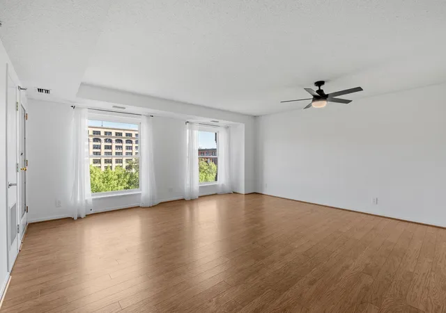 Photo 3 of Condo for sale at 198 6th Street E #501, Saint Paul, MN 55101 | MLS# 7152445 | Listing updated on 2026-10-16
