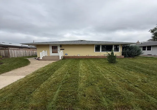 Photo 1 of Single family home for sale at 248 23rd Avenue N, Saint Cloud, MN 56303 | MLS# 7152484 | Listing updated on 2026-10-01