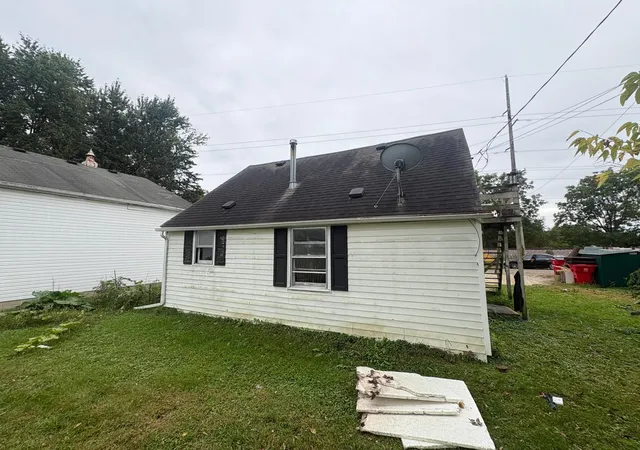 Photo 3 of Multi family home for sale at 1535 2nd Street Ne, Rochester, MN 55906 | MLS# 7152519 | Listing updated on 2026-10-02