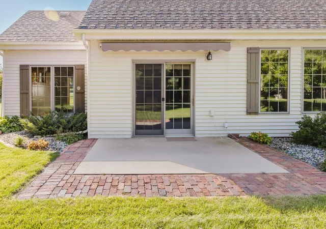 Photo 4 of Townhouse for sale at 816 Whitetail Ln, Detroit Lakes, MN 56501 | MLS# 7152525 | Listing updated on 2026-10-06
