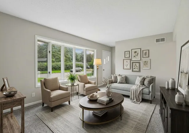 Photo 2 of Single family home for sale at 255 County Rd C2 W, Saint Paul, MN 55113 | MLS# 7152526 | Listing updated on 2026-10-04