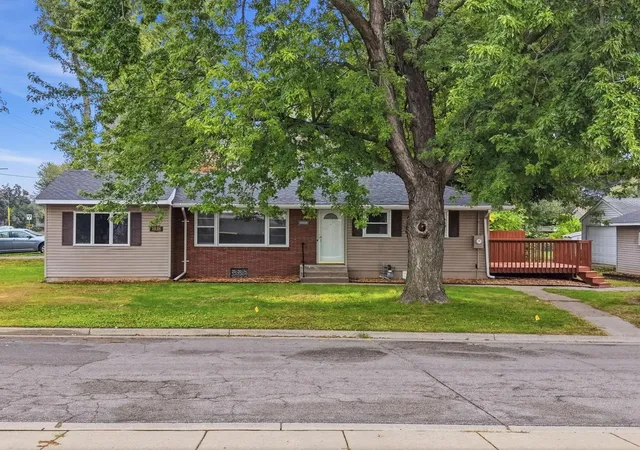 Photo 2 of Single family home for sale at 1038 Larpenteur Ave W, Saint Paul, MN 55113 | MLS# 7152542 | Listing updated on 2026-10-03