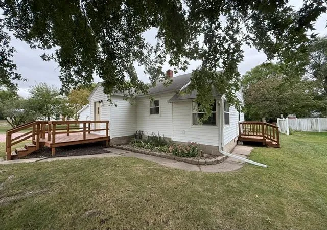 Photo 3 of Sale Pending at 1208 15th Street, Clarkfield, MN 56223 | MLS# 7152543 | Listing updated on 2026-10-12