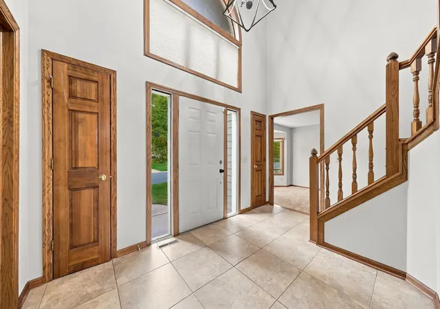 Photo 3 of Single family home for sale at 13610 Georgia Dr, Saint Paul, MN 55124 | MLS# 7152547 | Listing updated on 2026-10-06