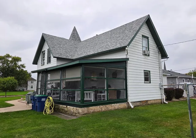 Photo 4 of Single family home for sale at 201 E Rushford Ave, Rushford, MN 55971 | MLS# 7152549 | Listing updated on 2026-10-20