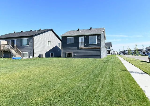 Photo 2 of Single family home for sale at 1444 69th Avenue S, Fargo, ND 58104 | MLS# 7152552 | Listing updated on 2026-10-01