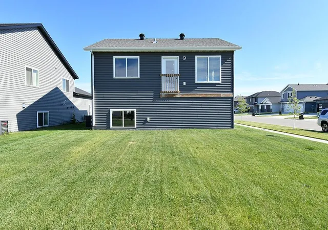Photo 3 of Single family home for sale at 1444 69th Avenue S, Fargo, ND 58104 | MLS# 7152552 | Listing updated on 2026-10-01
