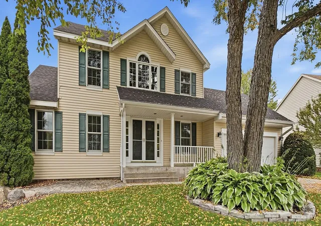 Photo 1 of Single family home for sale at 12645 Durango Pl, Saint Paul, MN 55124 | MLS# 7152571 | Listing updated on 2026-10-02