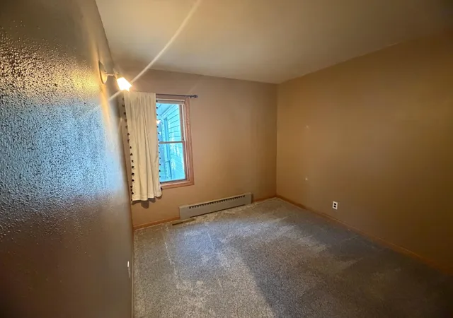 Photo 4 of Single family home for sale at 113 W 6th Street, Adrian, MN 56110 | MLS# 7152581 | Listing updated on 2026-10-09