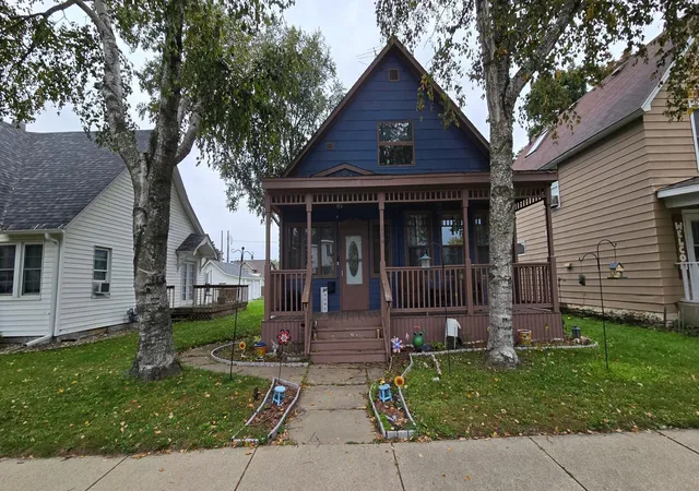 Photo 1 of Sale Pending at 806 2nd Avenue Sw, Austin, MN 55912 | MLS# 7152584 | Listing updated on 2026-09-30