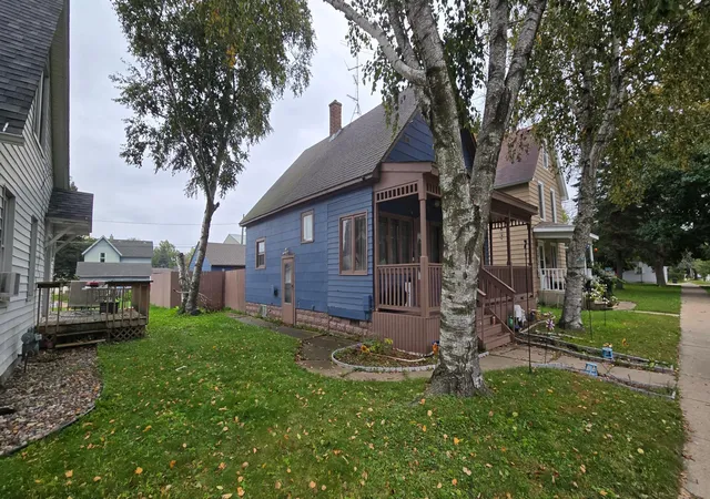 Photo 2 of Sale Pending at 806 2nd Avenue Sw, Austin, MN 55912 | MLS# 7152584 | Listing updated on 2026-09-30