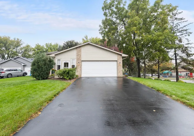 Photo 3 of Single family home for sale at 9200 124th Place N, Champlin, MN 55316 | MLS# 7152593 | Listing updated on 2026-10-19