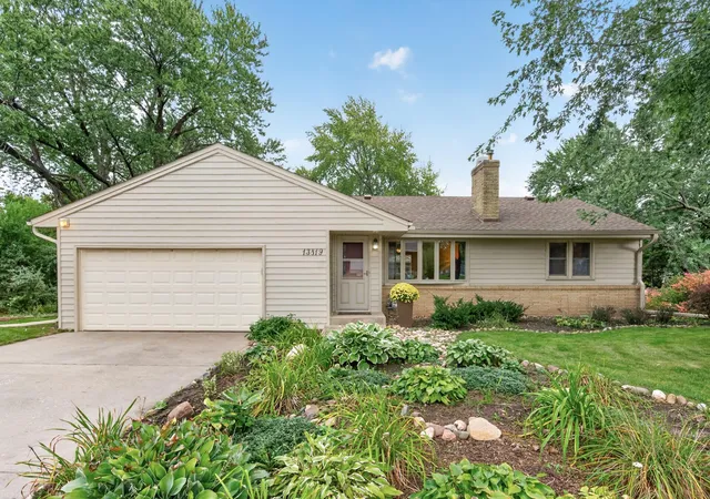 Photo 1 of Single family home for sale at 13819 Bellevue Dr, Minnetonka, MN 55345 | MLS# 7152605 | Listing updated on 2026-10-05