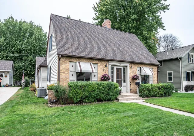 Photo 1 of Single family home for sale at 908 3rd Street, Farmington, MN 55024 | MLS# 7152607 | Listing updated on 2026-10-03
