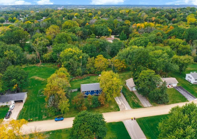 Photo 3 of Single family home for sale at 18423 Italy Ave, Lakeville, MN 55044 | MLS# 7152619 | Listing updated on 2026-10-05