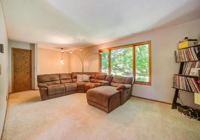 Photo 4 of Single family home for sale at 638 Kim Ave, Hamburg, MN 55339 | MLS# 7152642 | Listing updated on 2026-10-06