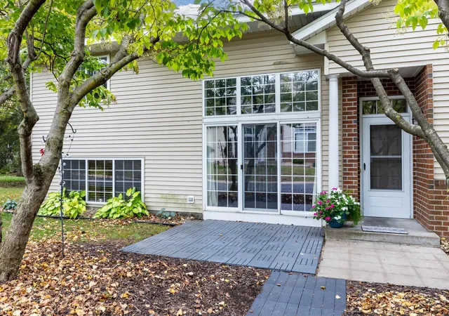 Photo 3 of Single family home for sale at 15102 December Way, Rosemount, MN 55068 | MLS# 7152643 | Listing updated on 2026-10-03