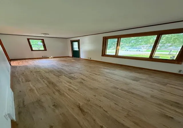 Photo 4 of Single family home for sale at 2310 10th Avenue SW, Austin, MN 55912 | MLS# 7152654 | Listing updated on 2026-10-01