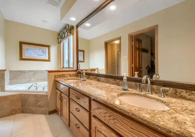 Photo 3 of Single family home for sale at 46 Jefferson Ct, Hastings, MN 55033 | MLS# 7152665 | Listing updated on 2026-10-02