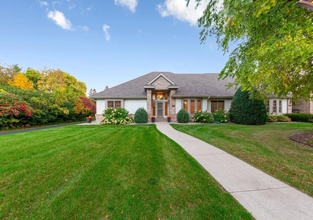 Photo 1 of Sale Pending at 123 Woodhill Ct, Mankato, MN 56001 | MLS# 7152668 | Listing updated on 2026-10-19