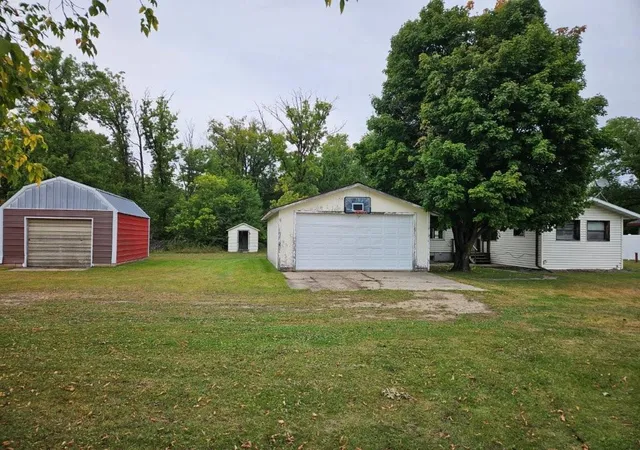 Photo 4 of Sale Pending at 37108 Lomond Dr, Bagley, MN 56621 | MLS# 7152672 | Listing updated on 2026-10-05