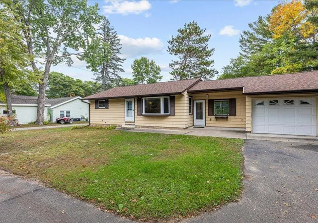 Photo 1 of Sale Pending at 13380 Memorywood Dr, Baxter, MN 56425 | MLS# 7152687 | Listing updated on 2026-10-09