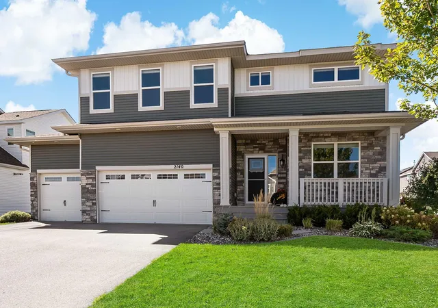 Photo 1 of Single family home for sale at 2140 Windermere Cir, Shakopee, MN 55379 | MLS# 7152690 | Listing updated on 2026-10-08