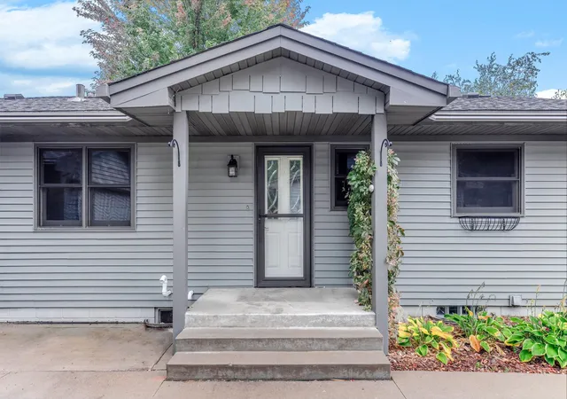 Photo 3 of Sale Pending at 727 Riverside Dr N, Hudson, WI 54016 | MLS# 7152693 | Listing updated on 2026-10-06