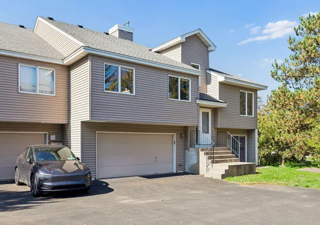 Single family home for sale at 7886 72nd Street S, Cottage Grove, MN 55016 | MLS# 7152698