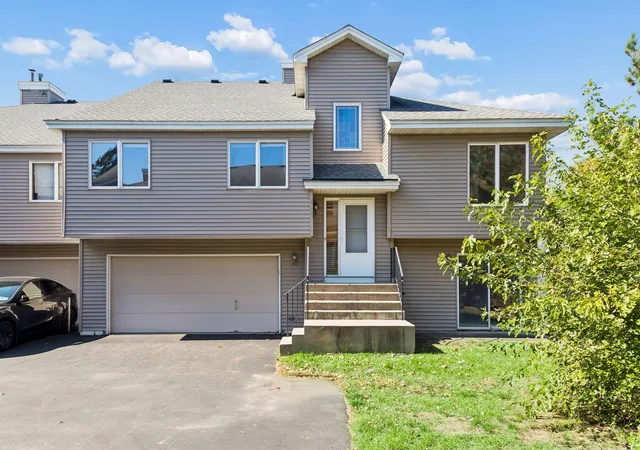 Photo 1 of Single family home for sale at 7886 72nd Street S, Cottage Grove, MN 55016 | MLS# 7152698 | Listing updated on 2026-10-08