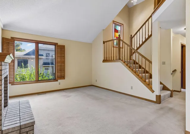 Photo 3 of Single family home for sale at 7886 72nd Street S, Cottage Grove, MN 55016 | MLS# 7152698 | Listing updated on 2026-10-08