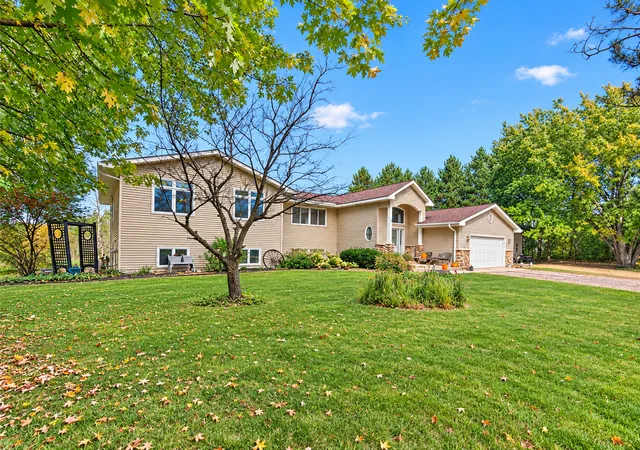 Photo 3 of Single family home for sale at 24358 Riverbank Ln Nw, Isanti, MN 55040 | MLS# 7152700 | Listing updated on 2026-10-08