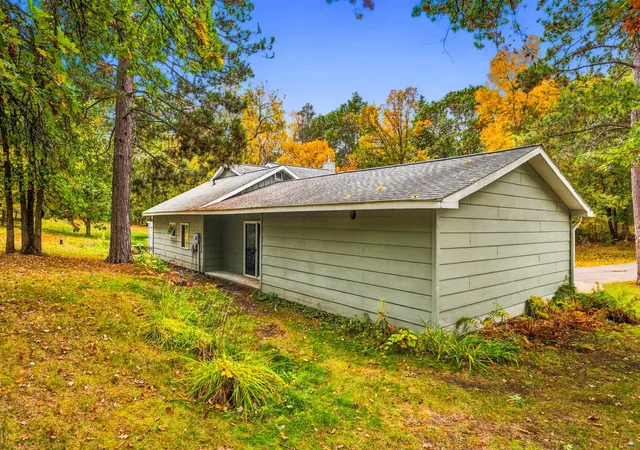 Photo 2 of Single family home for sale at 18688 Evening Dr, Park Rapids, MN 56470 | MLS# 7152702 | Listing updated on 2026-10-01