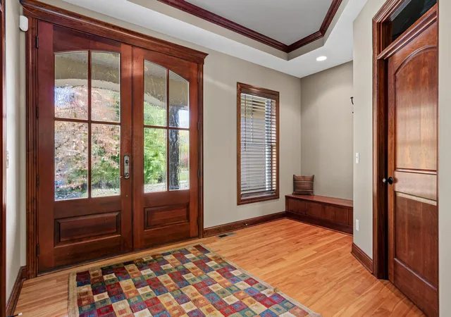 Photo 3 of Mansion for sale at 5515 Upland Ln N, Minneapolis, MN 55446 | MLS# 7152704 | Listing updated on 2026-10-21