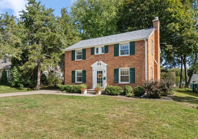 Photo 2 of Single family home for sale at 1776 Asbury St, Saint Paul, MN 55113 | MLS# 7152712 | Listing updated on 2026-10-02