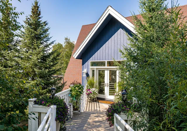 Photo 3 of Single family home for sale at 5226 Pontoon Bay Rd, Duluth, MN 55803 | MLS# 7152724 | Listing updated on 2026-10-02