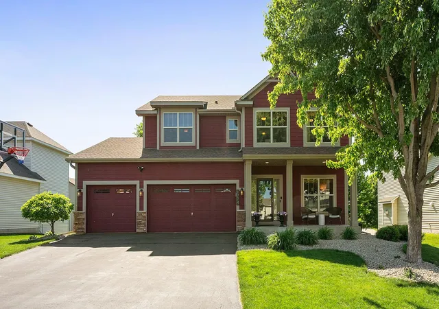 Photo 3 of Sale Pending at 1774 Fox Run, Shakopee, MN 55379 | MLS# 7152757 | Listing updated on 2026-10-13