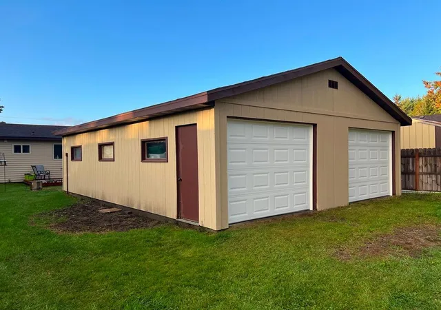 Photo 3 of Single family home for sale at 455 Nw 1st Street, Cohasset, MN 55721 | MLS# 7152758 | Listing updated on 2026-10-02