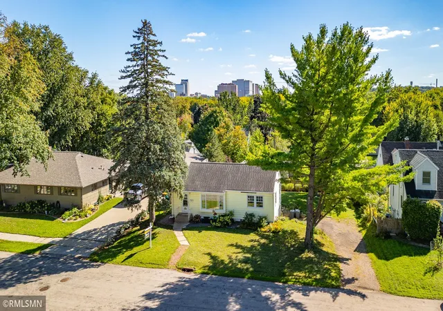 Photo 1 of Single family home for sale at 602 16th Street Nw, Rochester, MN 55901 | MLS# 7152773 | Listing updated on 2026-10-02