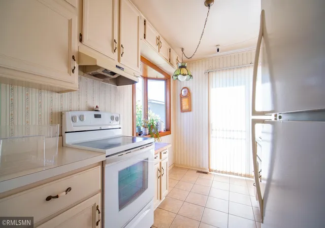 Photo 3 of Single family home for sale at 602 16th Street NW, Rochester, MN 55901 | MLS# 7152773 | Listing updated on 2026-10-02