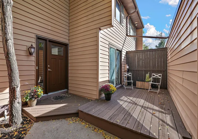 Photo 2 of Single family home for sale at 4731 Spring Cir, Minnetonka, MN 55345 | MLS# 7152774 | Listing updated on 2026-10-03
